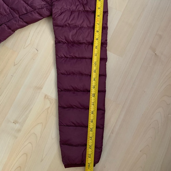 The North Face Long Burgundy Jacket S/P - Picture 8 of 8